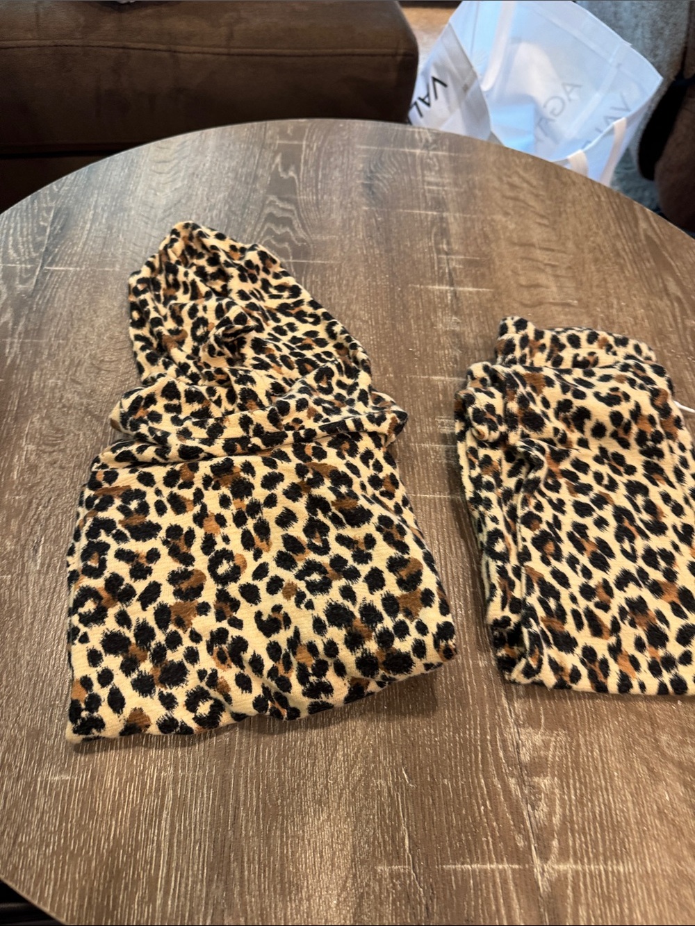 Old Navy Girls Leopard Print Hooded Top and matching pants in Tan Black Brown